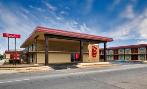 Red Roof Inn Fort Smith City Center